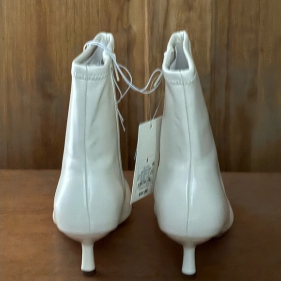 Women's Cream Ankle Boots - Picture 2 of 4
